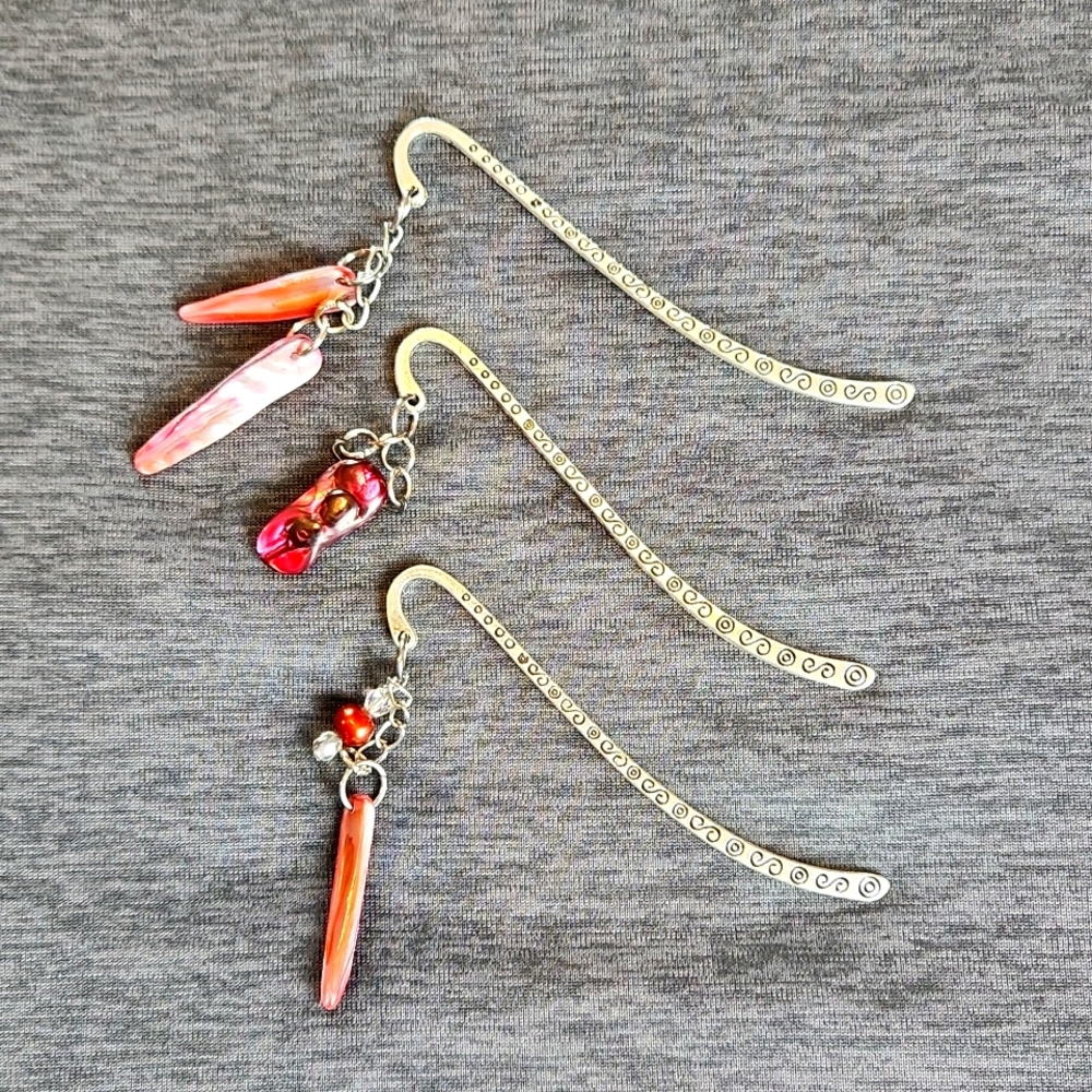 HANDMADE 3 shell and silver toned metal bookmarks NEW. So pretty!